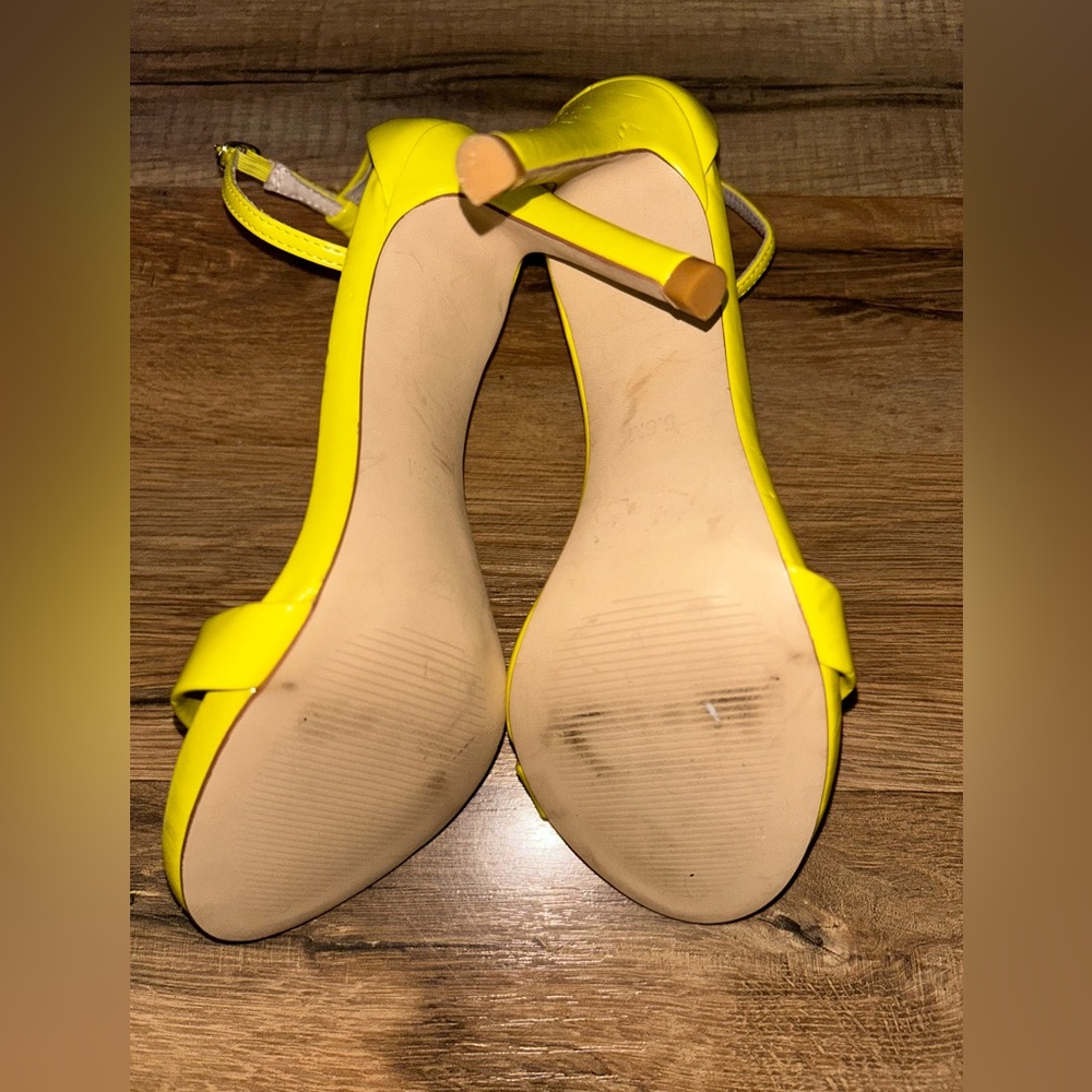 STEVE MADDEN patent leather heels - Picture 4 of 4